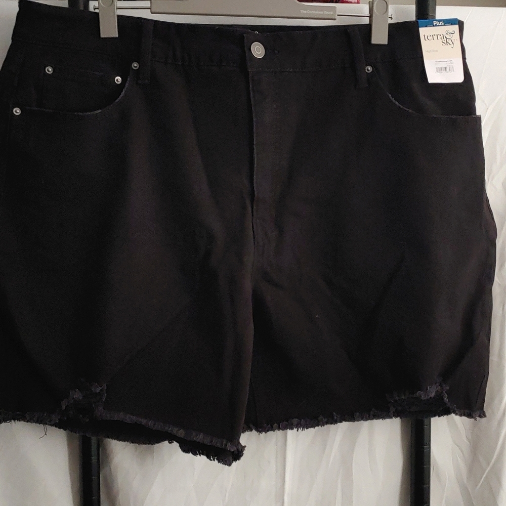 Terra & Sky size 20W Black Jean shorts NWT